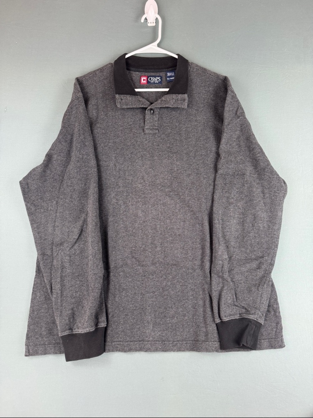 Chaps Men’s Dark Gray Long-Sleeve Polo with Black Trim